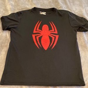 Boys size large Under Armour tee.